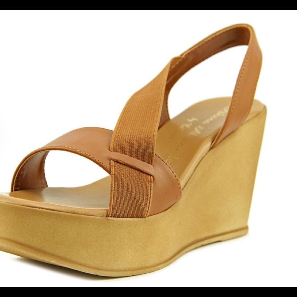 Athena Alexander Betsy Cognac Platform Sandal Size 7.5 NIB
